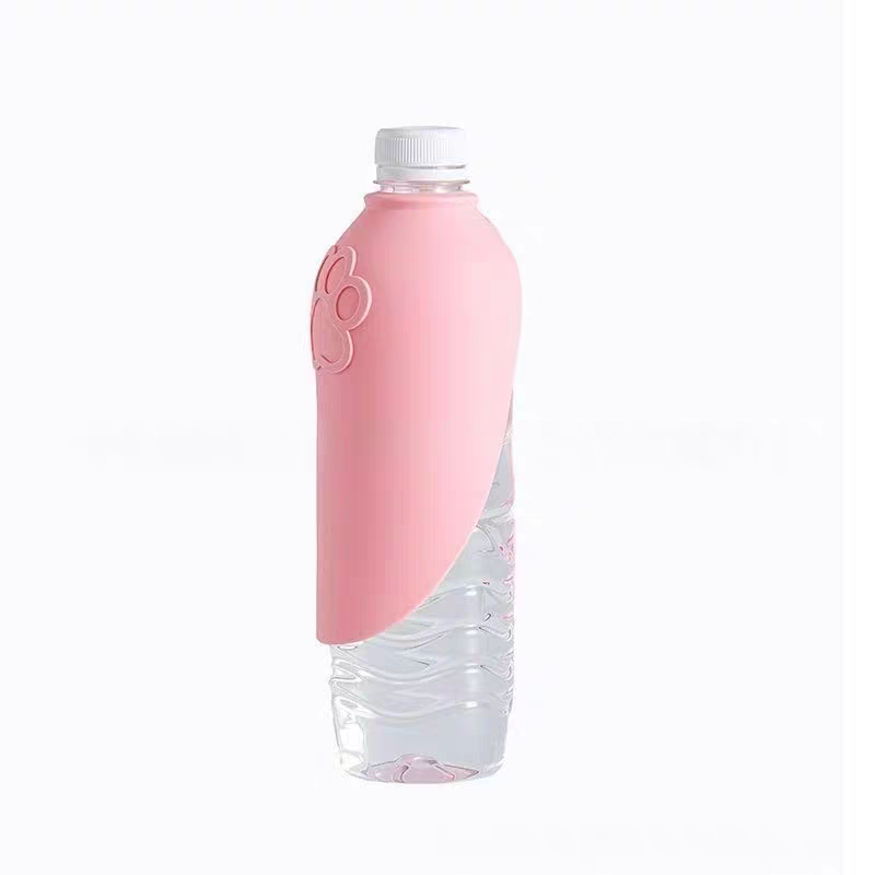 Foldable water dispenser for outdoor pets