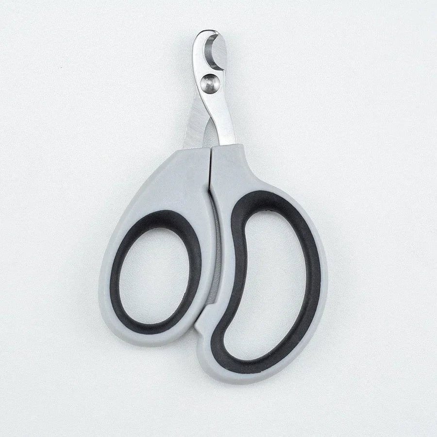 Easy nail clipper