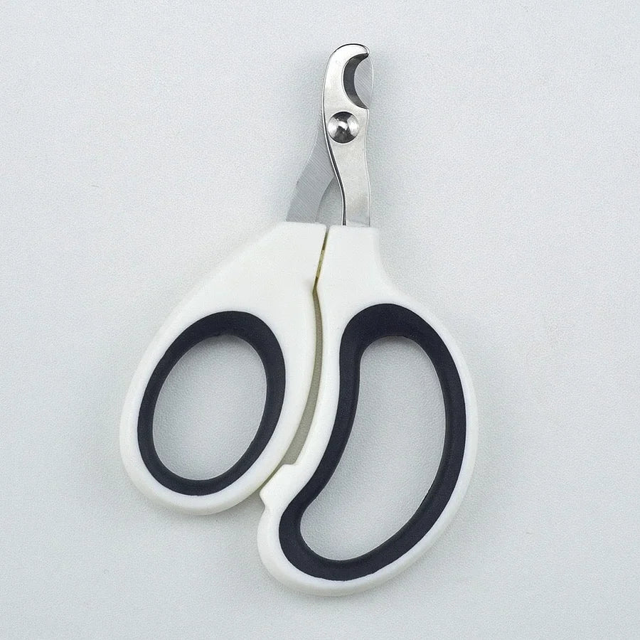 Easy nail clipper