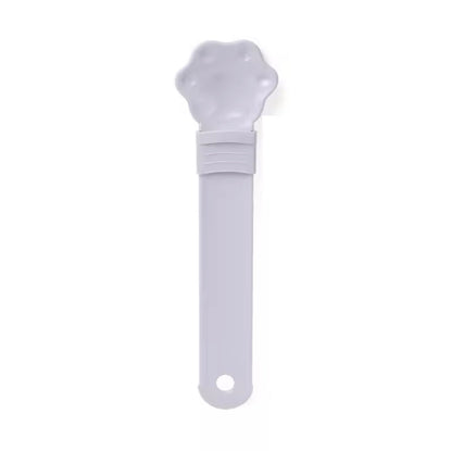 Cat chocolate spoon